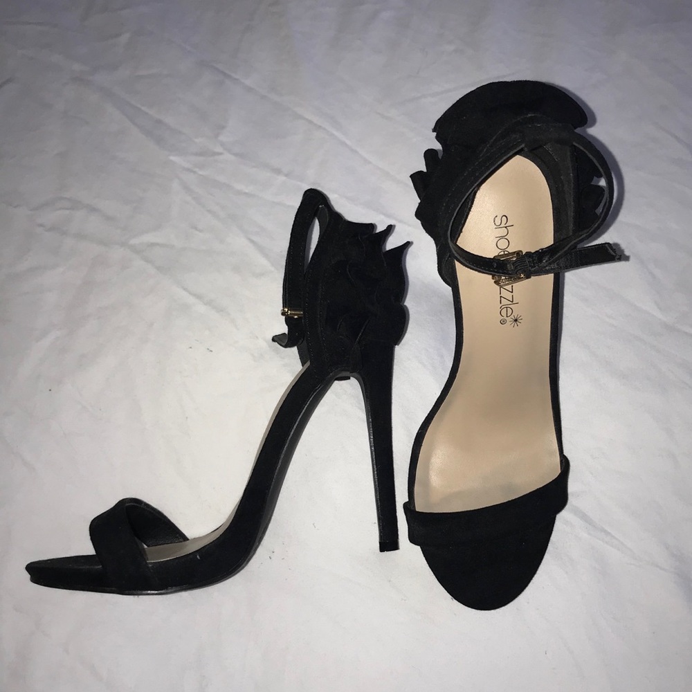 Black Ruffled Heels - Picture 1 of 1